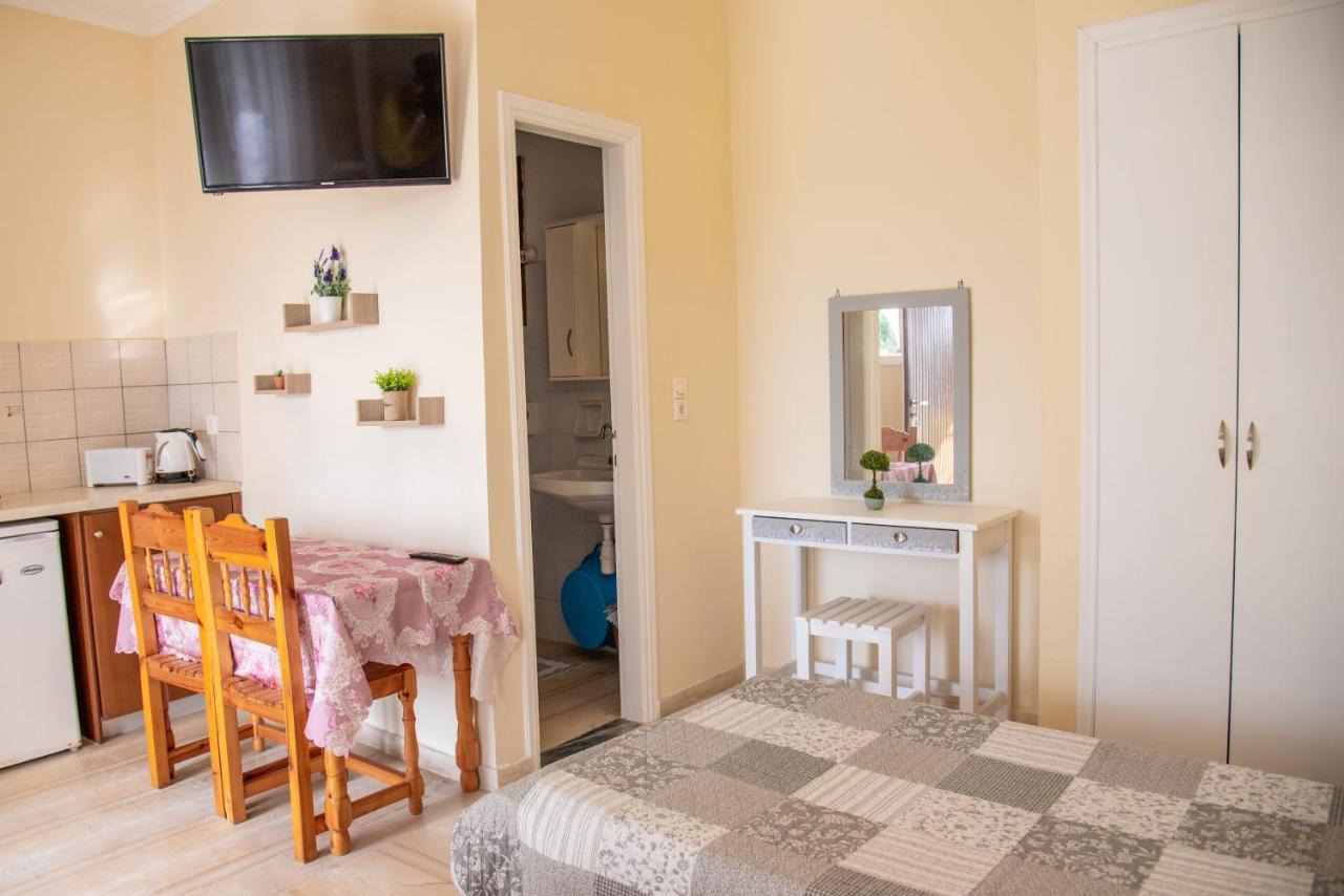 Eleonas Holiday Home Apartment Agios Stefanos Avliotes  Exterior foto