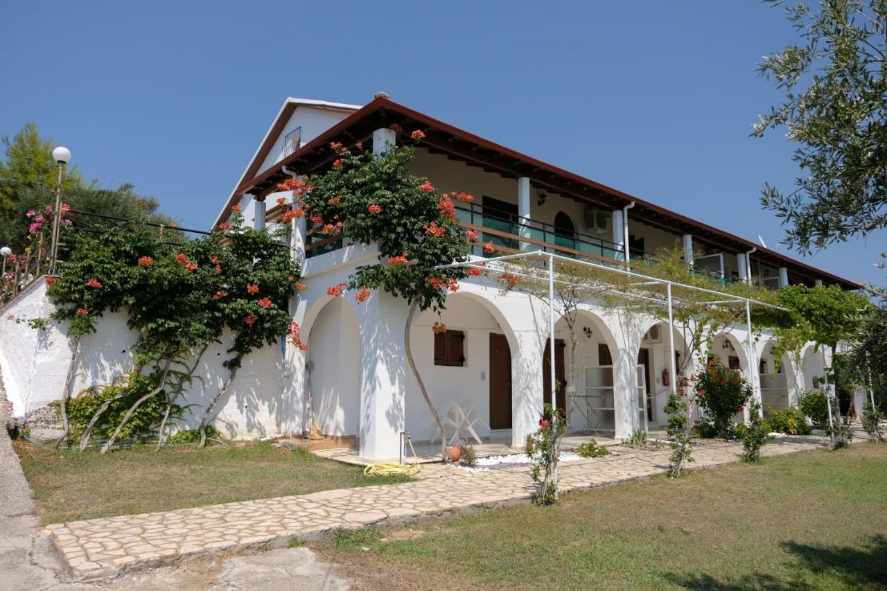 Eleonas Holiday Home Apartment Agios Stefanos Avliotes  Exterior foto